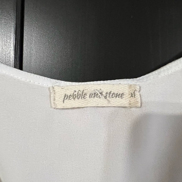 Pebble & Stone Layered Top - Picture 6 of 8